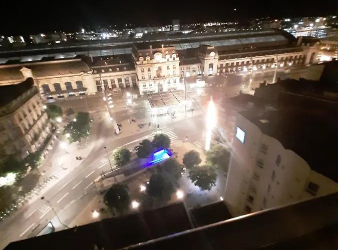 Face A La Gare De Habitación en casa particular *