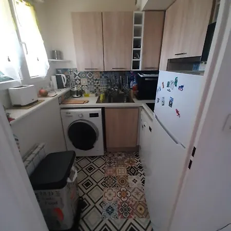 Face A La Gare De * Bordeaux